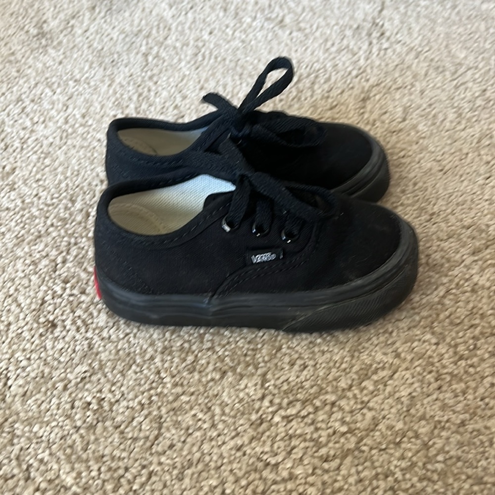 Toddler Vans All Black (size 5)